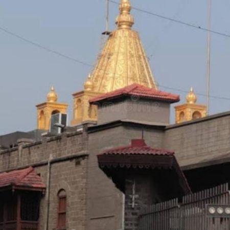 Отель Sai Gaurav Palace Ширди Экстерьер фото